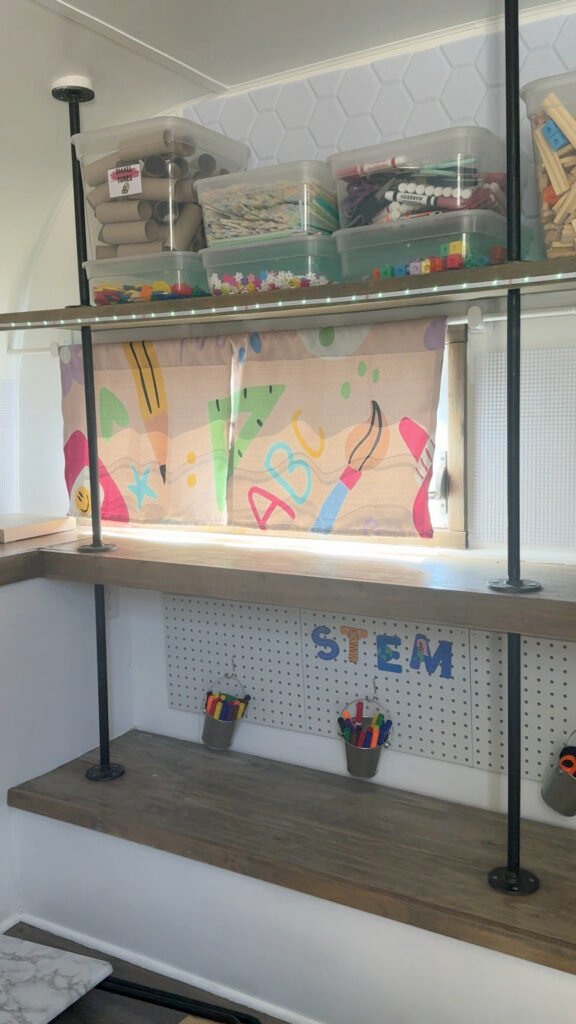stem trailer wall